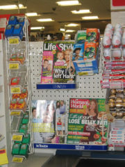 Magazine pockets white finish